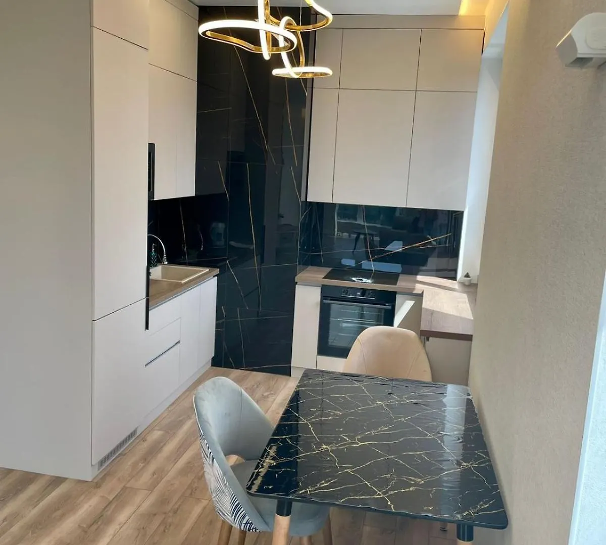 אסטנה Premium Apartment Atlant 0*,  קזחסטן