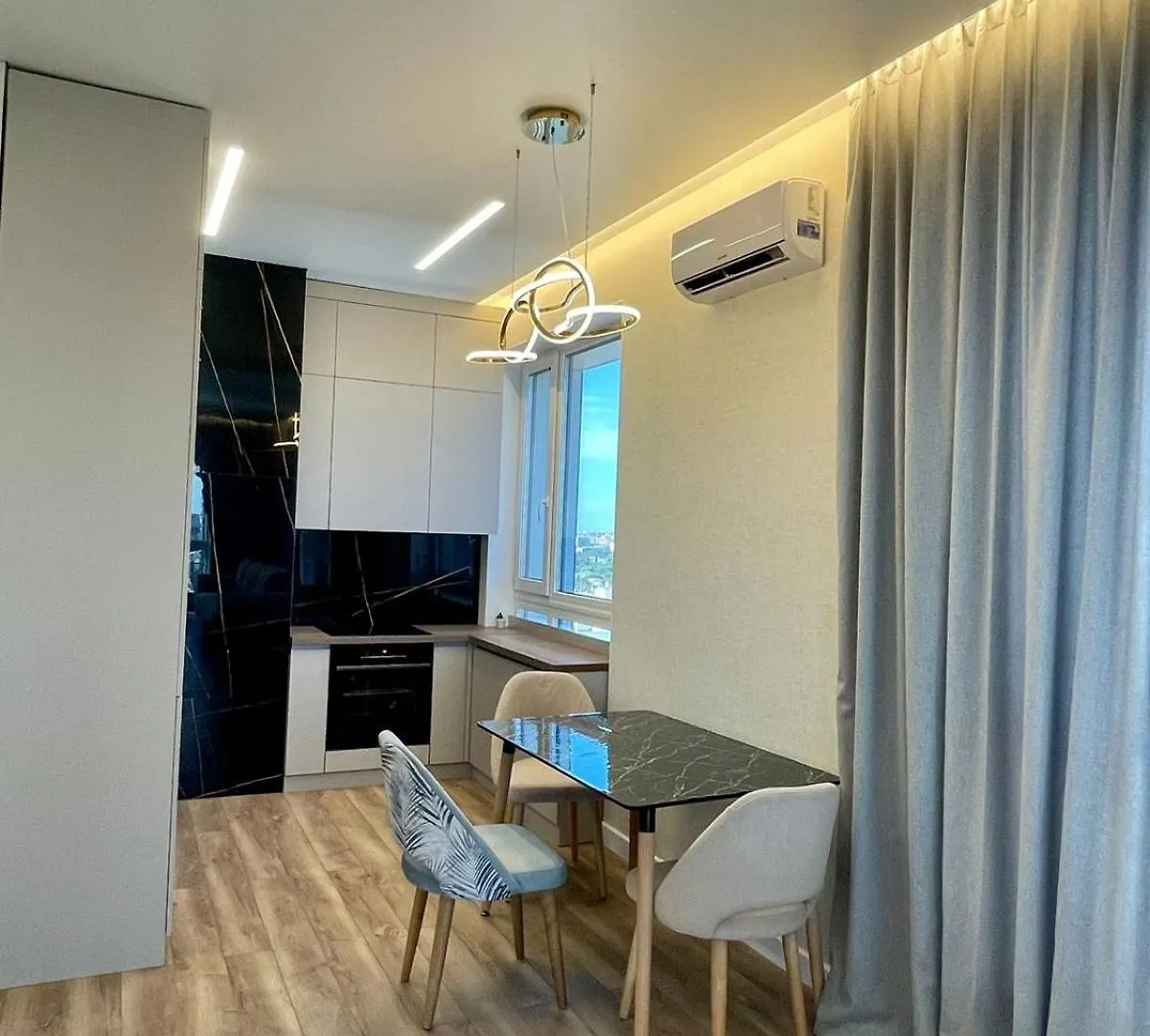 אסטנה Premium Apartment Atlant