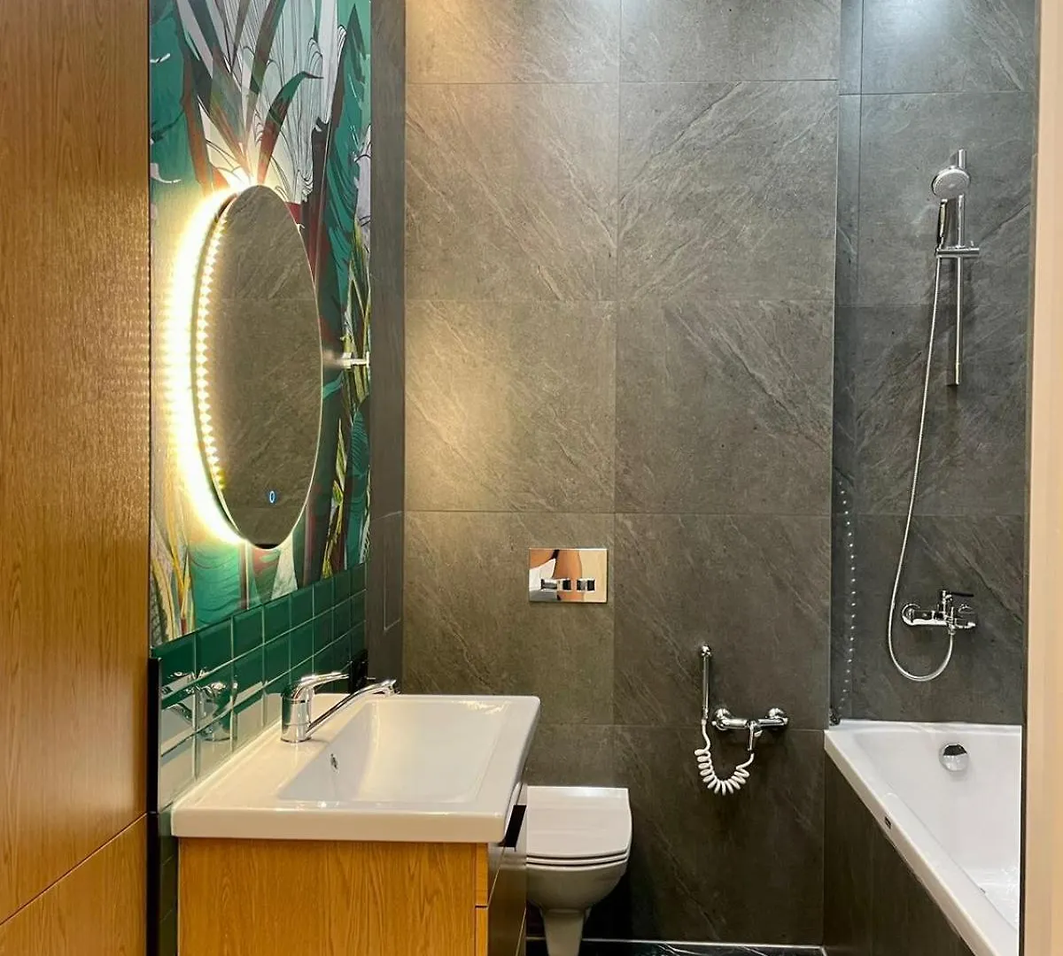 אסטנה Premium Apartment Atlant